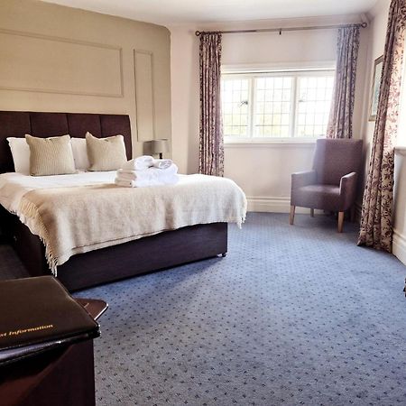 The Devil'S Punchbowl Hotel Hindhead Exterior foto
